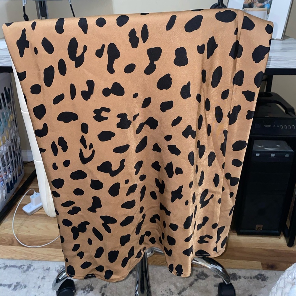 Leopard satin midi skirt